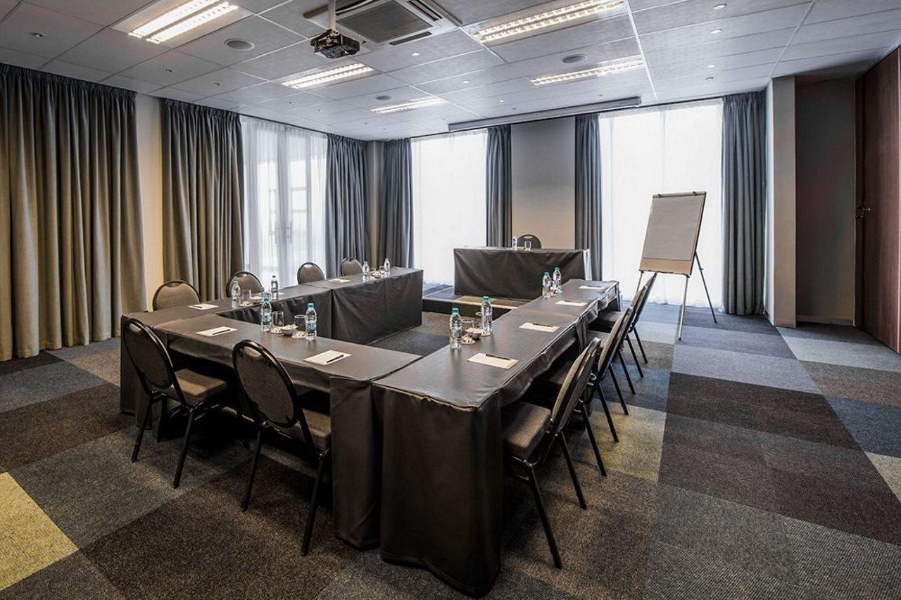 Genesis All-Suite Hotel Johannesburg Buitenkant foto