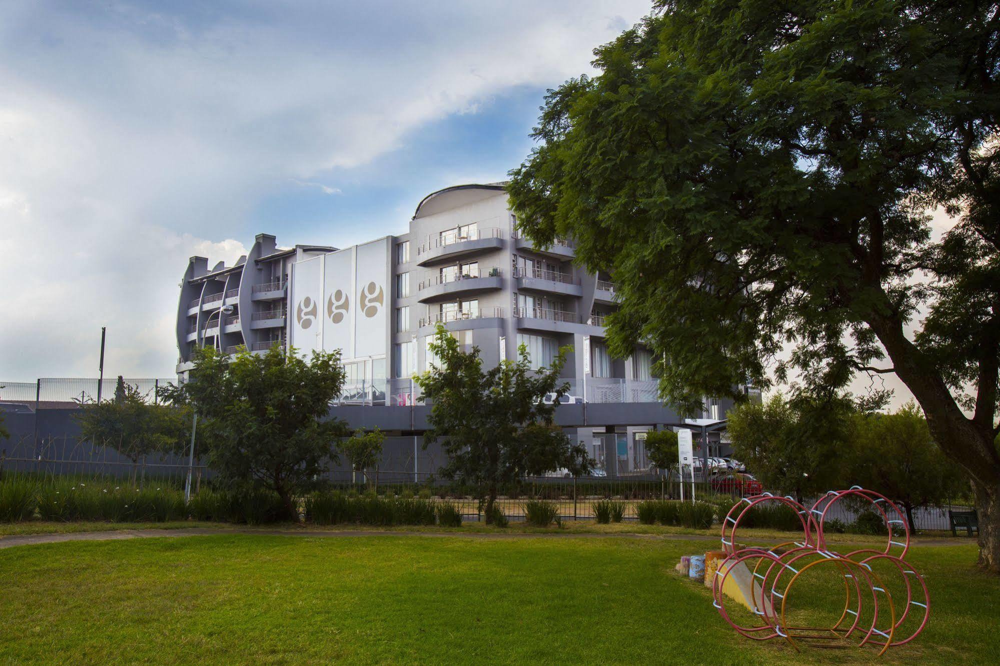 Genesis All-Suite Hotel Johannesburg Buitenkant foto