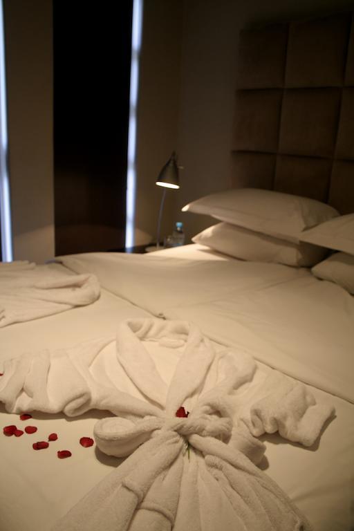 Genesis All-Suite Hotel Johannesburg Buitenkant foto